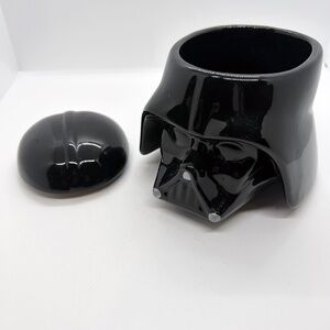 Star Wars 3D sculpted Darth Vader Mug with lid